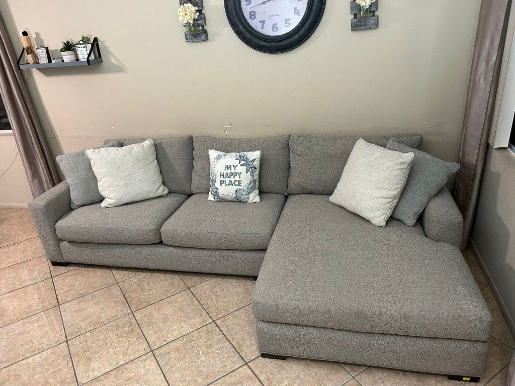 Light Grey Sectional Couch LIKE NEW