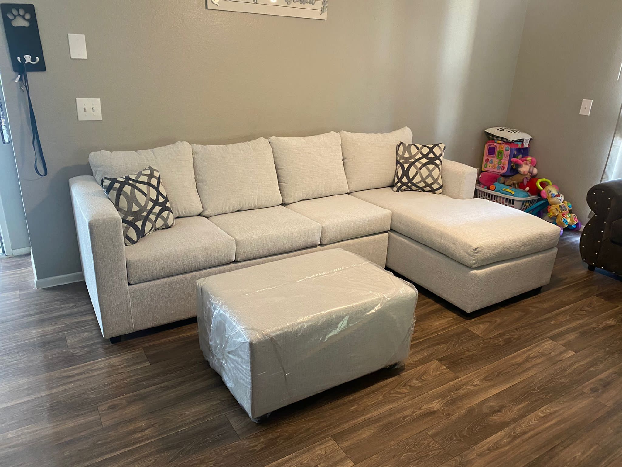 White Greyish Sectional ‼️brand New In Stock ‼️