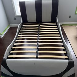 Kids Race Car Bed (Full Size)