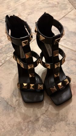 Steve Madden stud heel