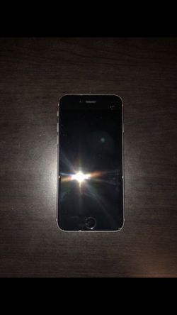 IPhone 6s 64 gb in perfect condition UNLOCKED