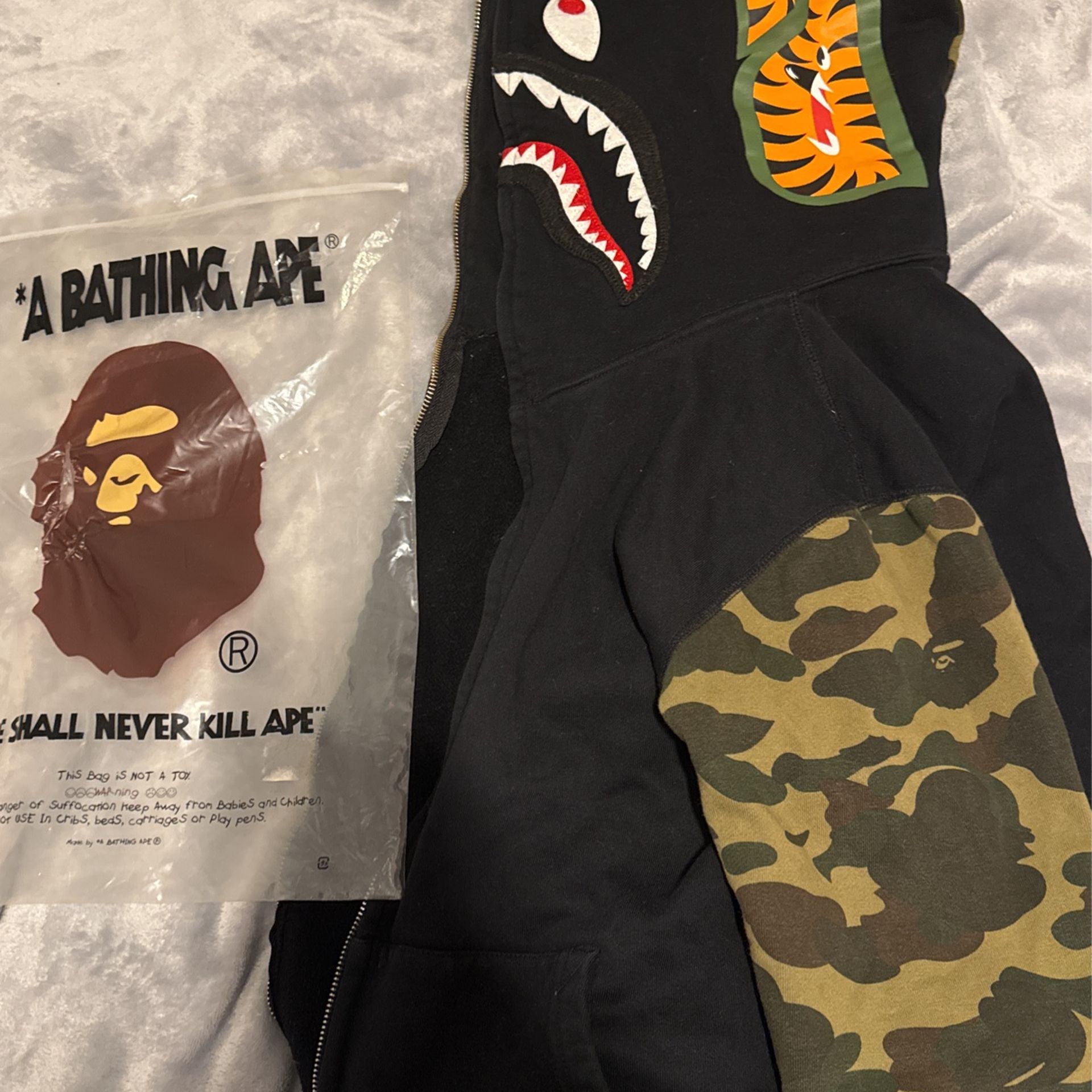 Bape Hoodie Size M