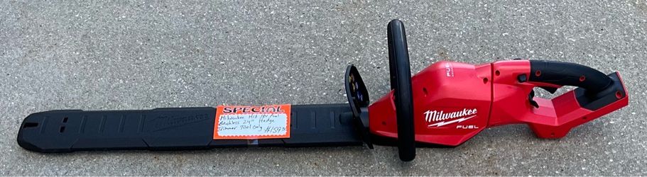 Milwaukee M18 18V Fuel Brushless 24” Hedge Trimmer Tool Only