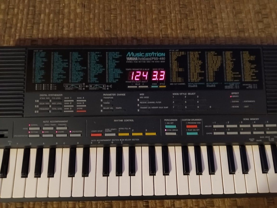 Yamaha Keyboard Music Station Portasound PSS-480 Digital Synthesizer Tested!