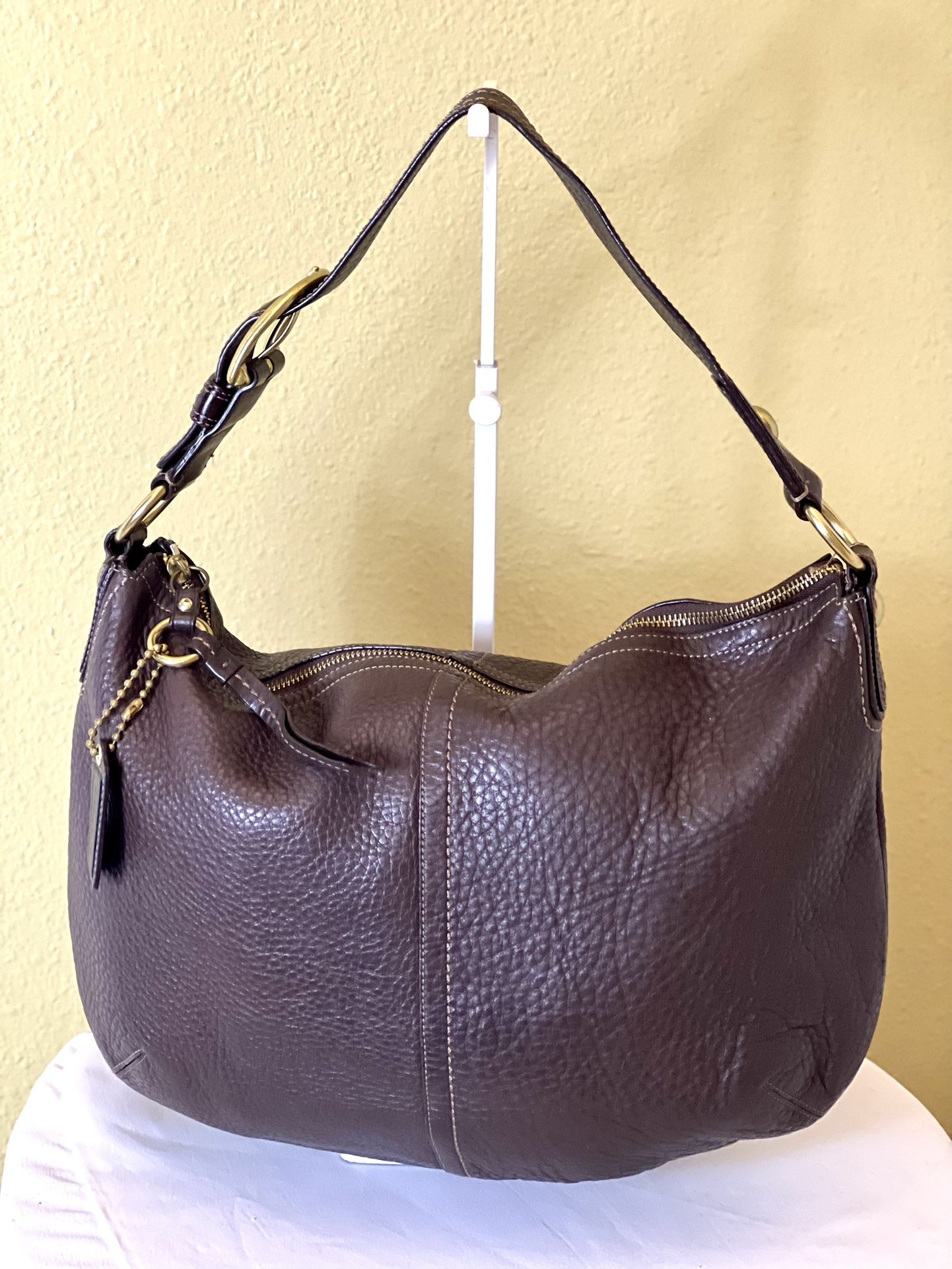 COACH💥STUNNING VINTAGE💥Brown Pebble Leather Hobo Bag