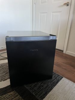Hisense Mini Fridge 