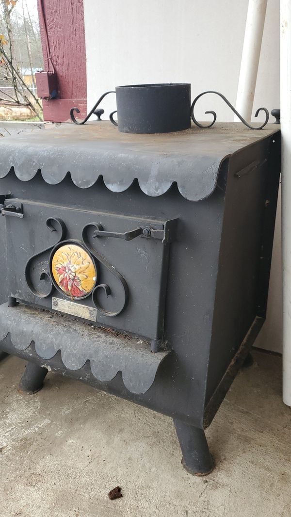 Earth stove wood stove for Sale in Glenoma, WA OfferUp
