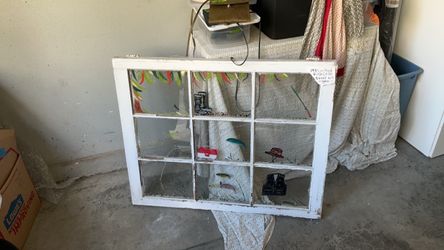 Vintage window fish lake wash. Old store $45