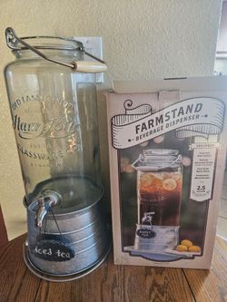 Farmstand 2.5 Gal Beverage Dispenser