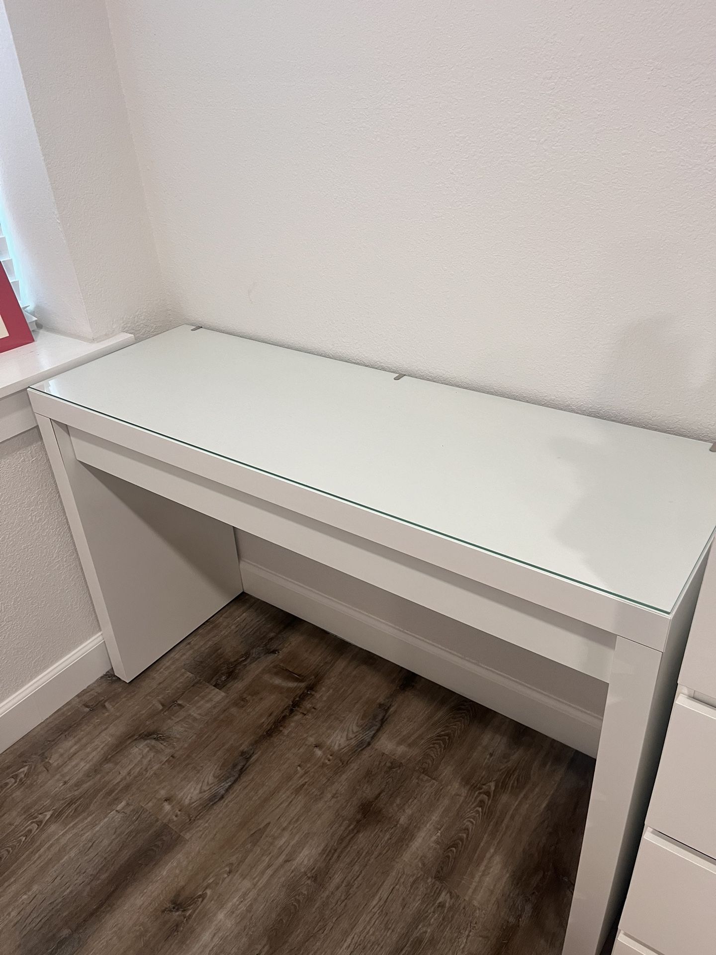 White Vanity Desk