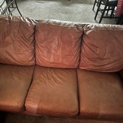 2 Brown Leather Couch With No Scratches 600
