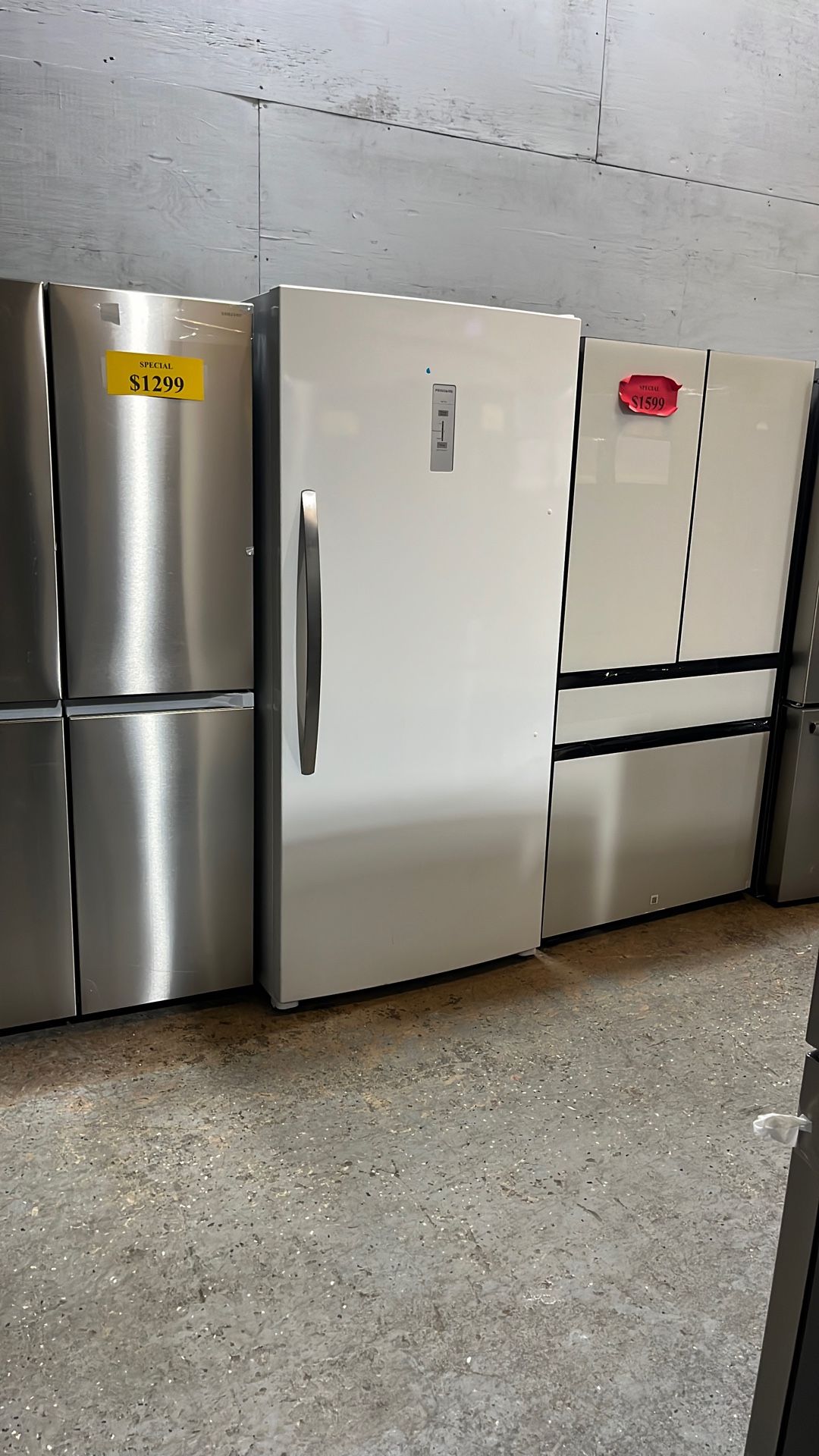 $849 20cu ft Upright Freezer Liquidation Sale! $39 Down 0% Interest 90 Day Payment Options