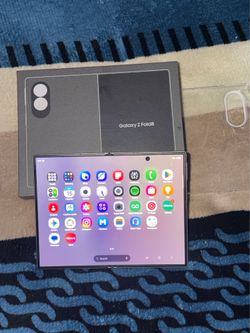 Galaxy z fold 8 factory unlocked box included