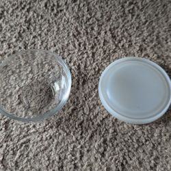 12 Mini Glass Bowls and Lids