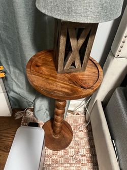 Matching lamps with side table and mat