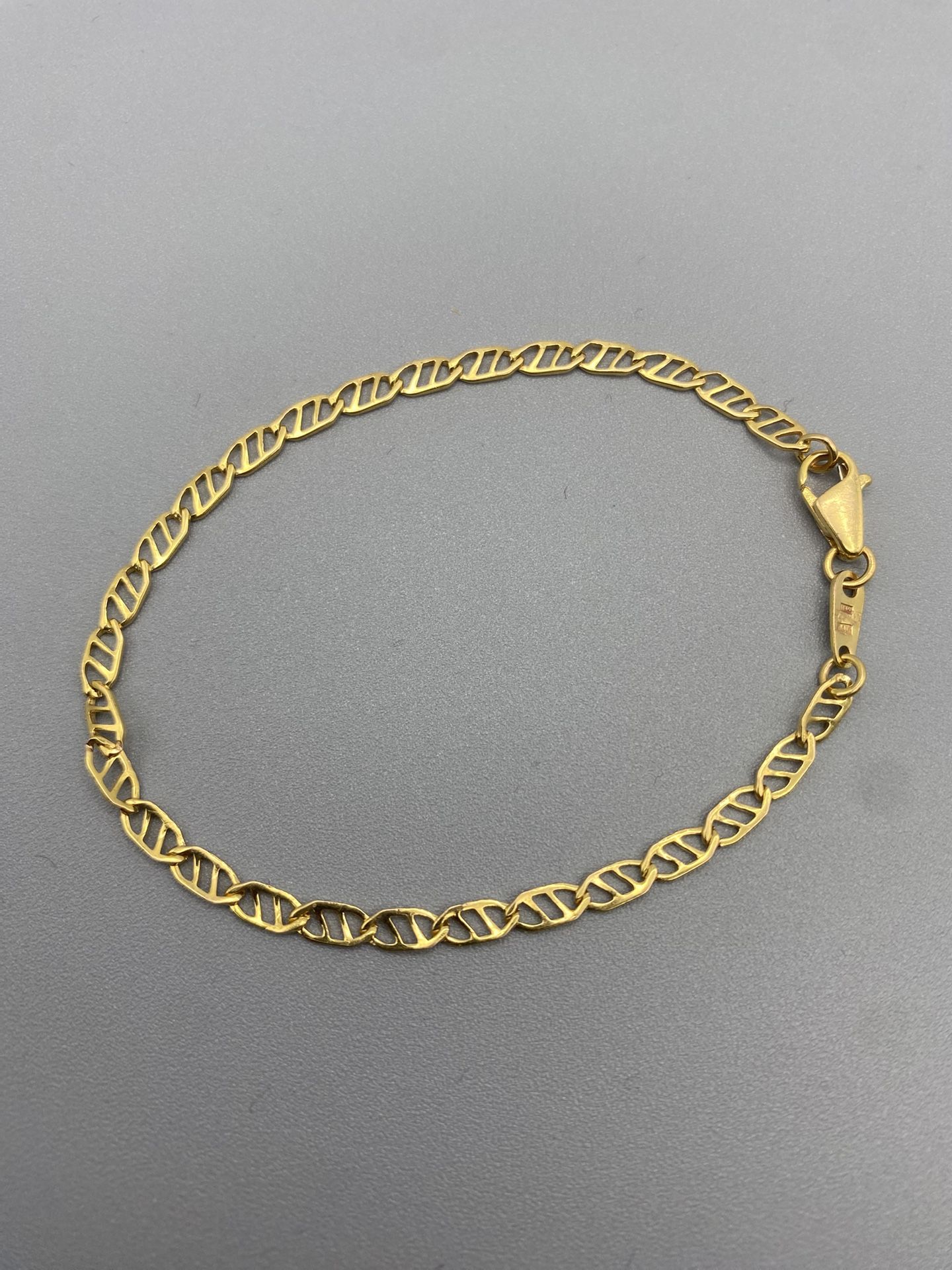 14k Gold Gucci Link Bracelet 7.5”