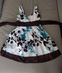 Flower dress, size 3