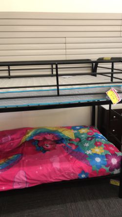 Twin over twin bunk bed w mattress