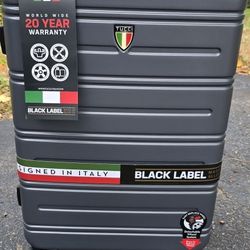 TUCCI Italy Letizia Hardshell Suitcase