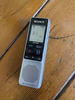 SONY ICD P620 IC Recorder// 512mb High Capacity Flash Memory..