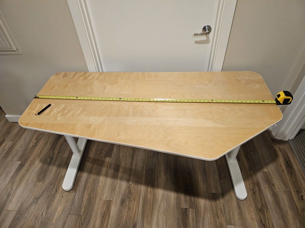 Ikea Bekant table desk