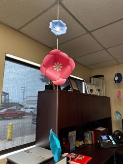 Free 18 paper flowers and HAPPY BIRTHDAY BANNER