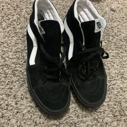Mid/high Top Black Vans 