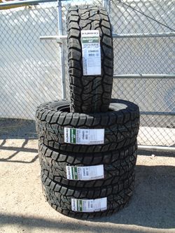 LT 275/70/18 New Kumho Road Venture R/T 10 Ply Tires