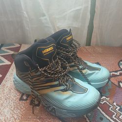 HOKA Women's Speedgoat Mid GORE-TEX Hiking Boots