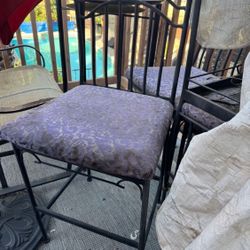 4 Bar Stools