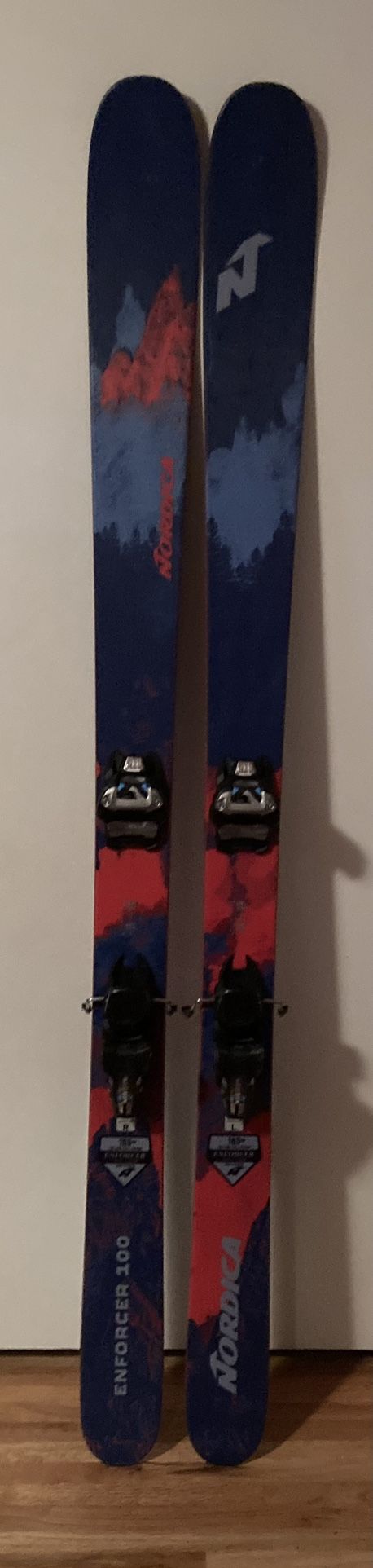 Nordica Enforcer 100 Skis