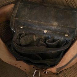 Small Tool Pouch.     South Austin.      