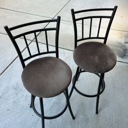 Two Swivel Bar Stools - high Chairs - Great Condition