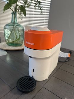 Nespresso Vertuo Pop Pantone Mandarin Orange Limited Editon