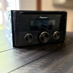 Pioneer Radio