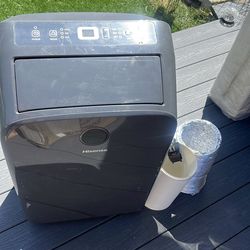 ❄️ Hisense Portable Air Conditioner – 10,000 BTU – Used (Fair Condition