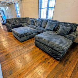 Sofa 6PC Sectional w Pillows - Atlanta Same Day Delivery 