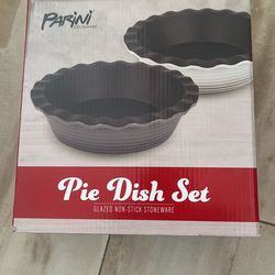 Pie Dish Set