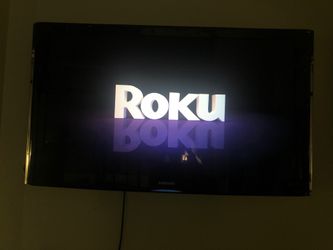 Samsung Tv with Roku 45 inch
