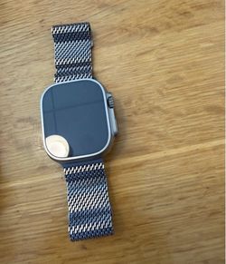 Apple Watch Ultra 3 (GPS+LTE) 49MM Titanium Case Natural Titanium Milanese Loop
