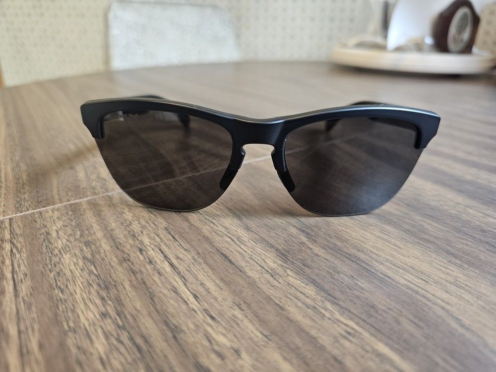 Oakley FROGSKINS LITE Square With Prizm Lenses