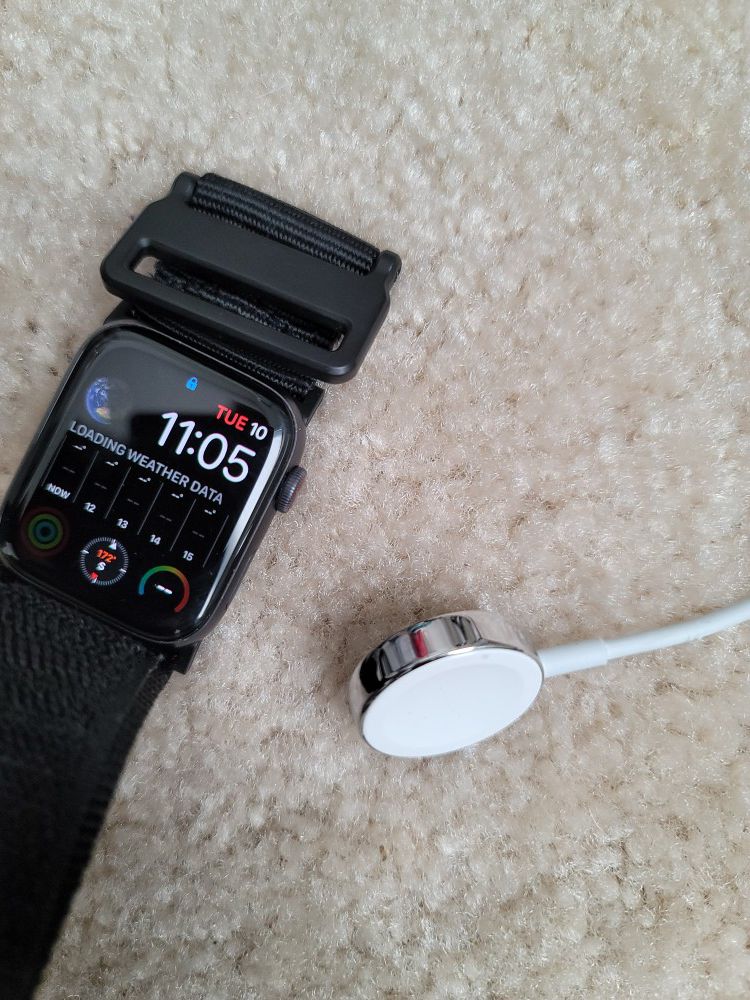44MM Series 5 Apple Watch (LTE + WIFI+ BLUETOOTH)