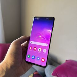 Samsung S10 Plus 128GB Unlocked to any carrier! Like new!