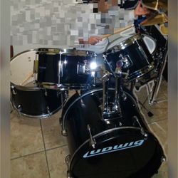 Ludwig Junior Drumset