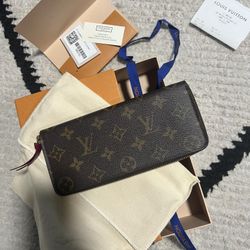 Louis Vuitton Zipper Wallet