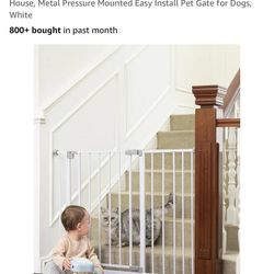 InnoTruth Baby Gate for Stairs 28.9-42.1" Wide, 30" Tall Easy Step Walk Through Metal White NEW 