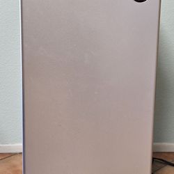 Mini Refrigerator with freezer 