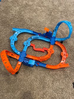Hot Wheels Ultra Hots Blast Launch Face-Off Track Set