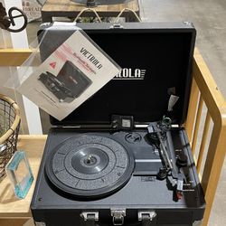 Victrola  Turn Table W/ Bluetooth 