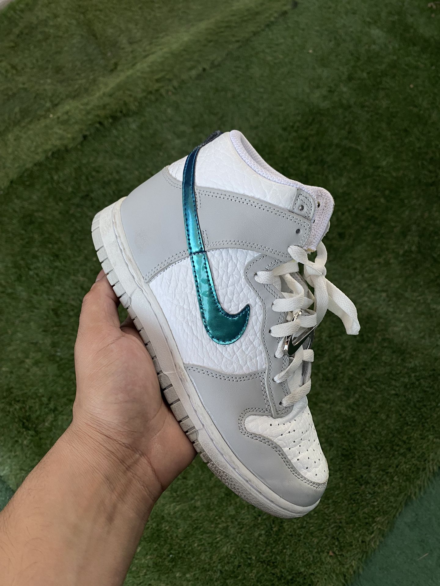 Nike Dunk High Women’s Size 6 Fits 4.5Y